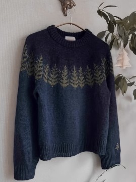 Women'S Cozy Fleece-Lined Christmas Tree Sweater - Navy Blue & Green Holiday Sweater with Soft Fleece Lining, Loose Fit Pullover for Fall/Winter, Casual & Formal Wear, Perfect for Home, Office, or Parties, Christmas Sweater